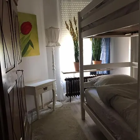 Apartment Bernstein *