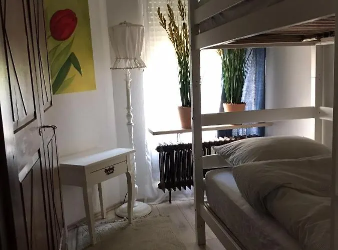 Apartment Bernstein *